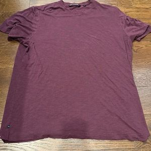 Travis Matthew. Men’s, maroon t shirt. EUC.